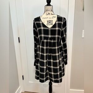 Knox Rose Black and Cream Checkered Flannel Women’s Dress